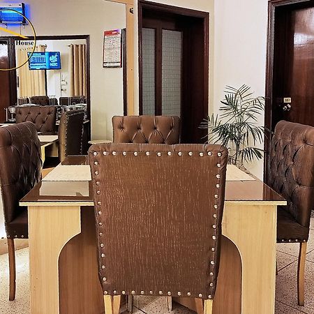 Bed and Breakfast Grand Peace House II Islamabad Esterno foto