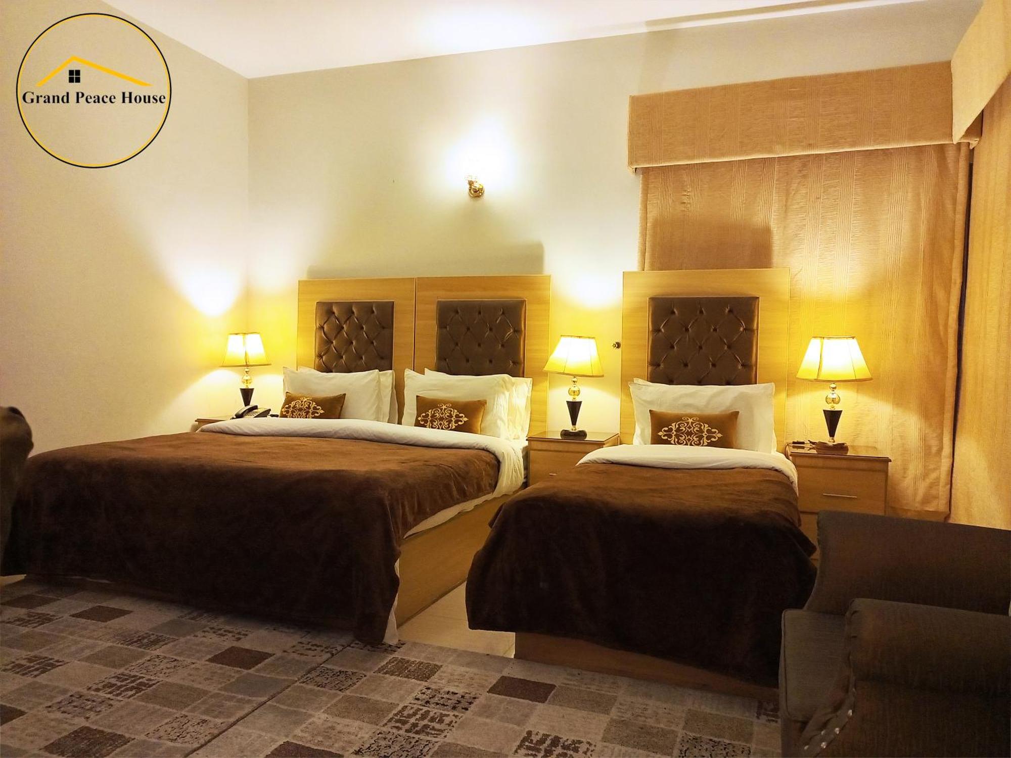 Bed and Breakfast Grand Peace House II Islamabad Esterno foto