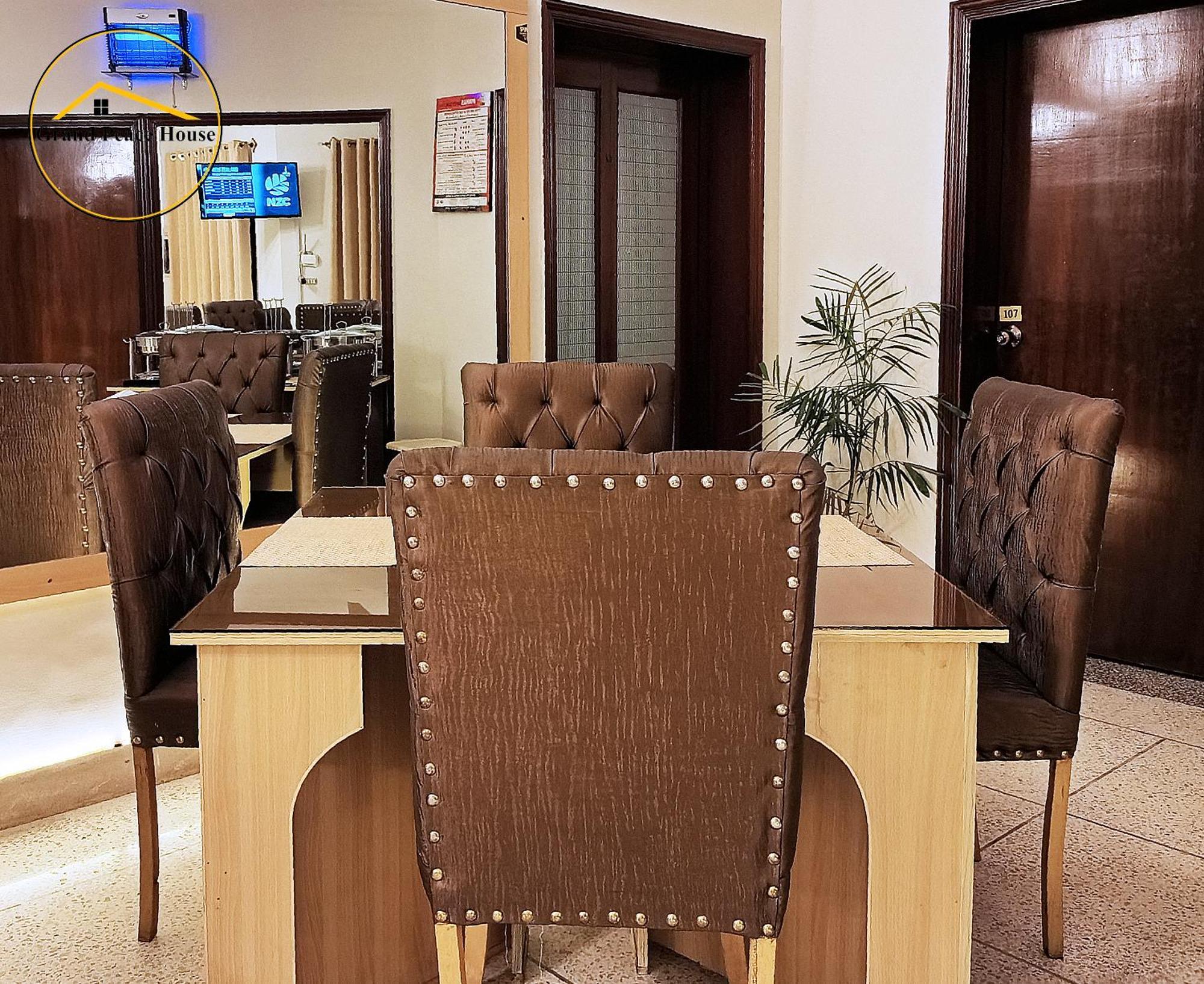 Bed and Breakfast Grand Peace House II Islamabad Esterno foto