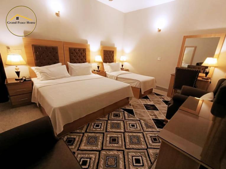 Bed and Breakfast Grand Peace House II Islamabad Esterno foto