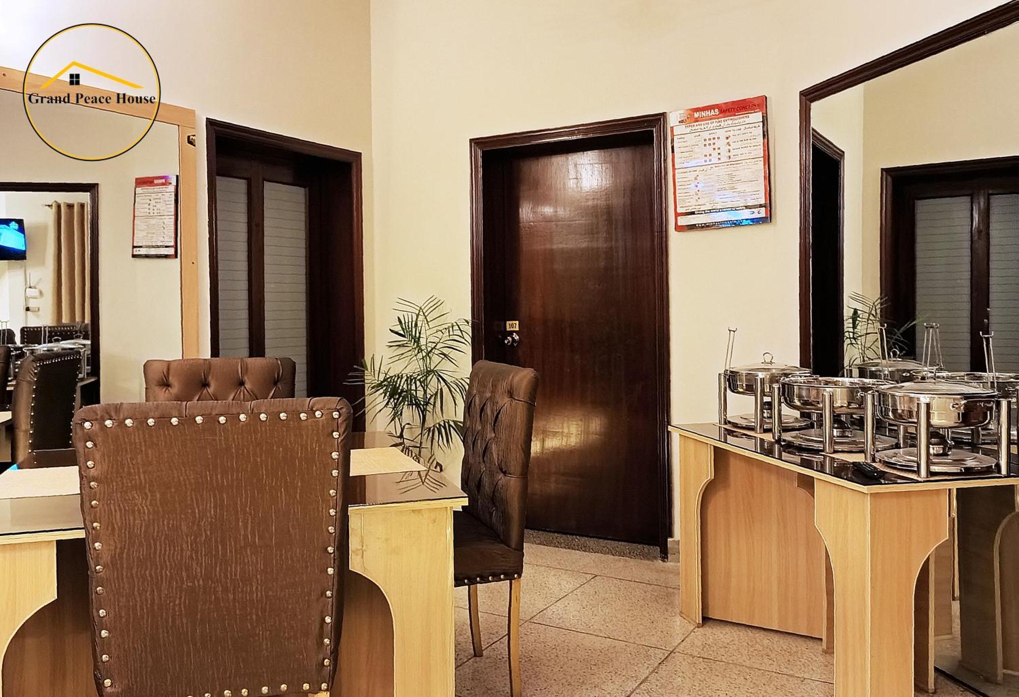 Bed and Breakfast Grand Peace House II Islamabad Esterno foto