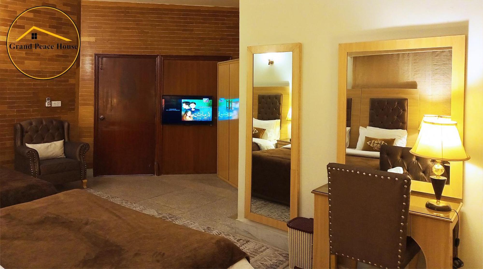Bed and Breakfast Grand Peace House II Islamabad Esterno foto